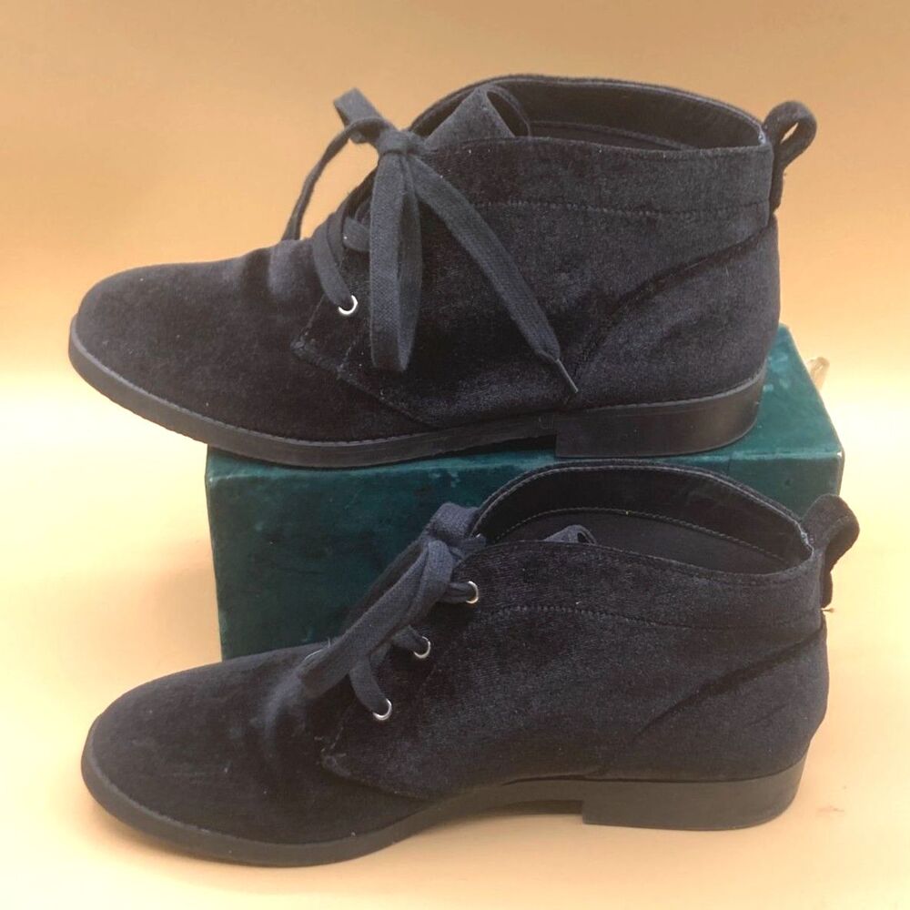 Indigo Road Black Velvet Sablena Lace up Women's shoes booties 7.5 pre owned